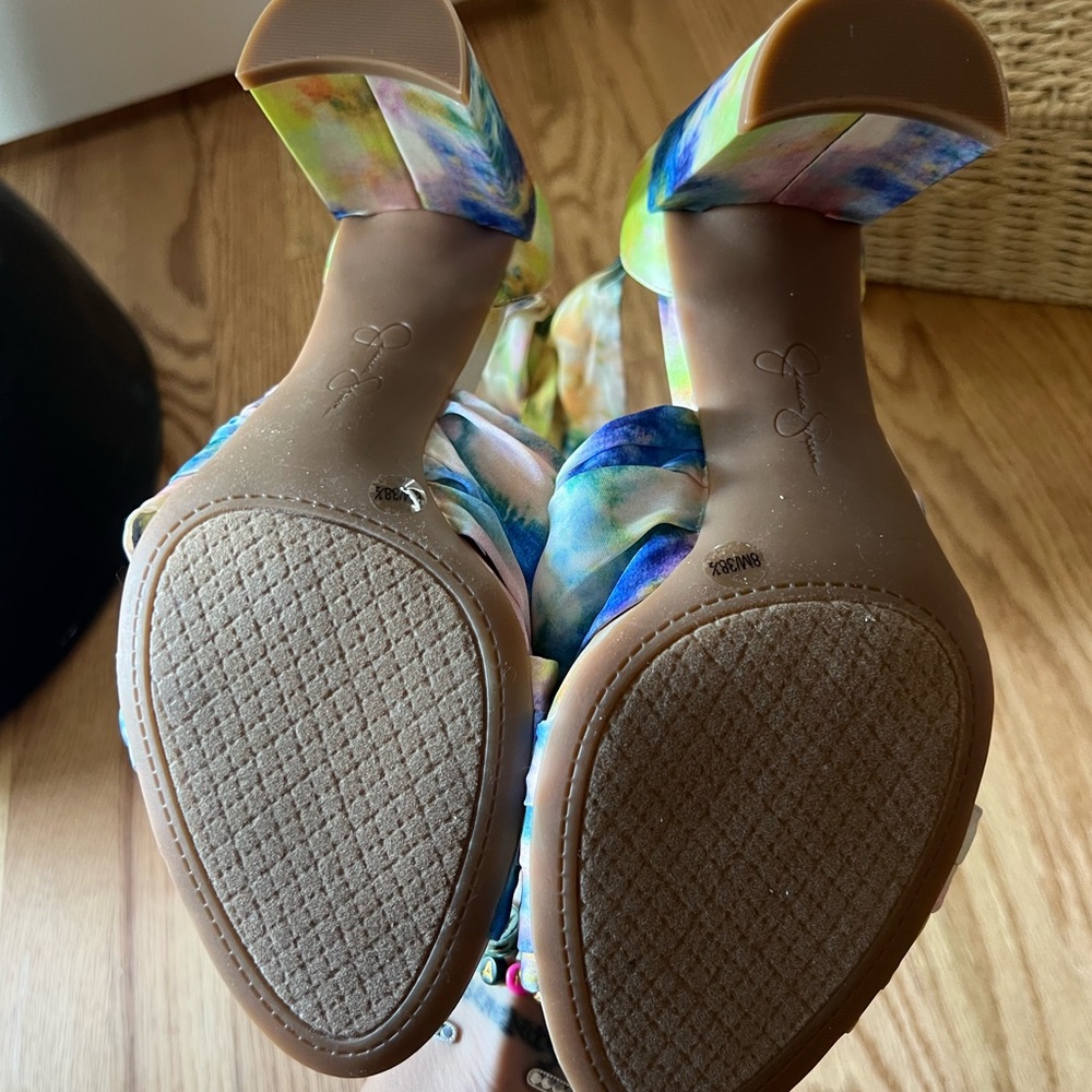 Colorful Women's Heels - Picture 7 of 9